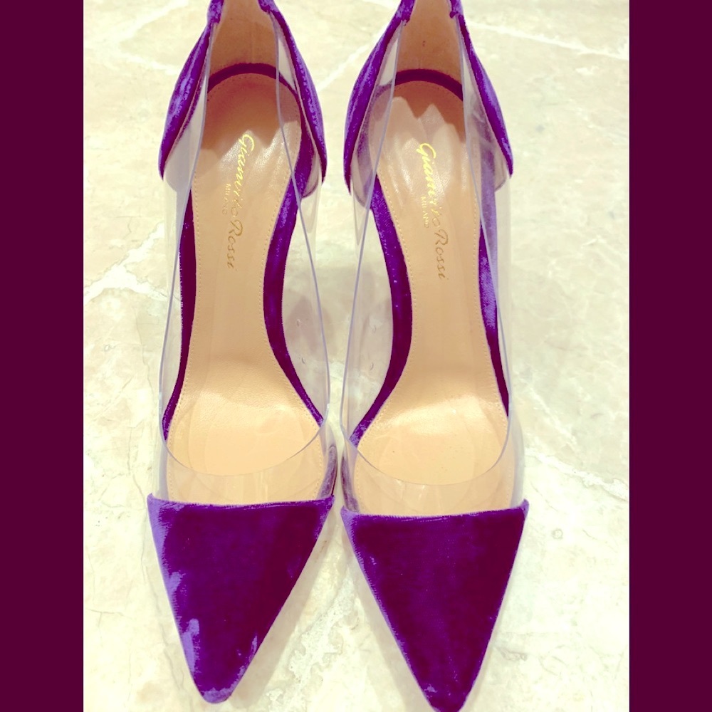 Gianvito Rossi BNWB purpl velvet abs Lucite heels